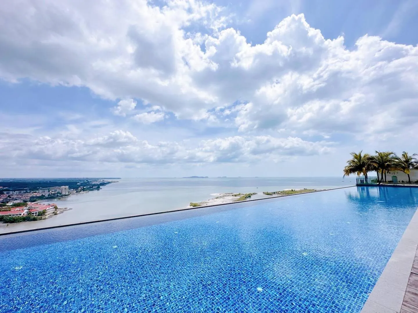 Silverscape Seaview Residence Melaka